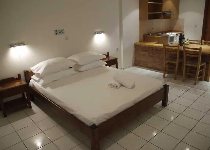 Athina Hotel Hersonissos (Crete)