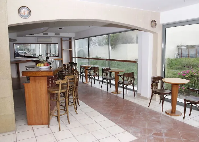 Athina 3* Hersonissos (Crete)