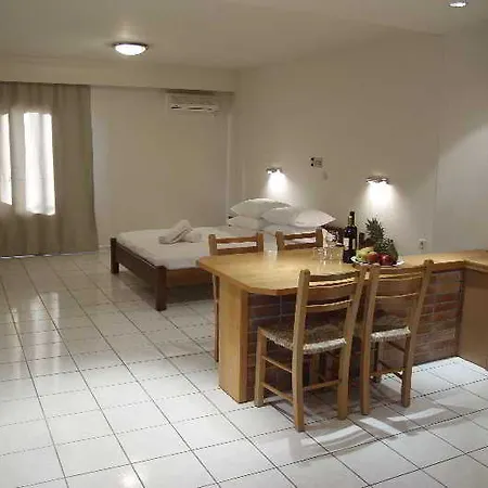 Otel Athina 3*