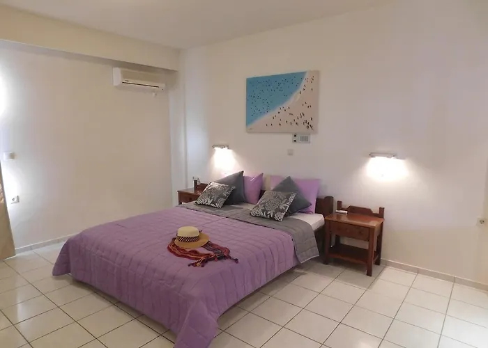 Athina Hotel Hersonissos (Crete)