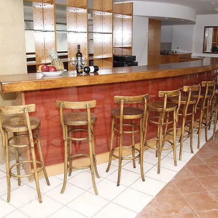 Athina Ξενοδοχείο Χερσόνησος